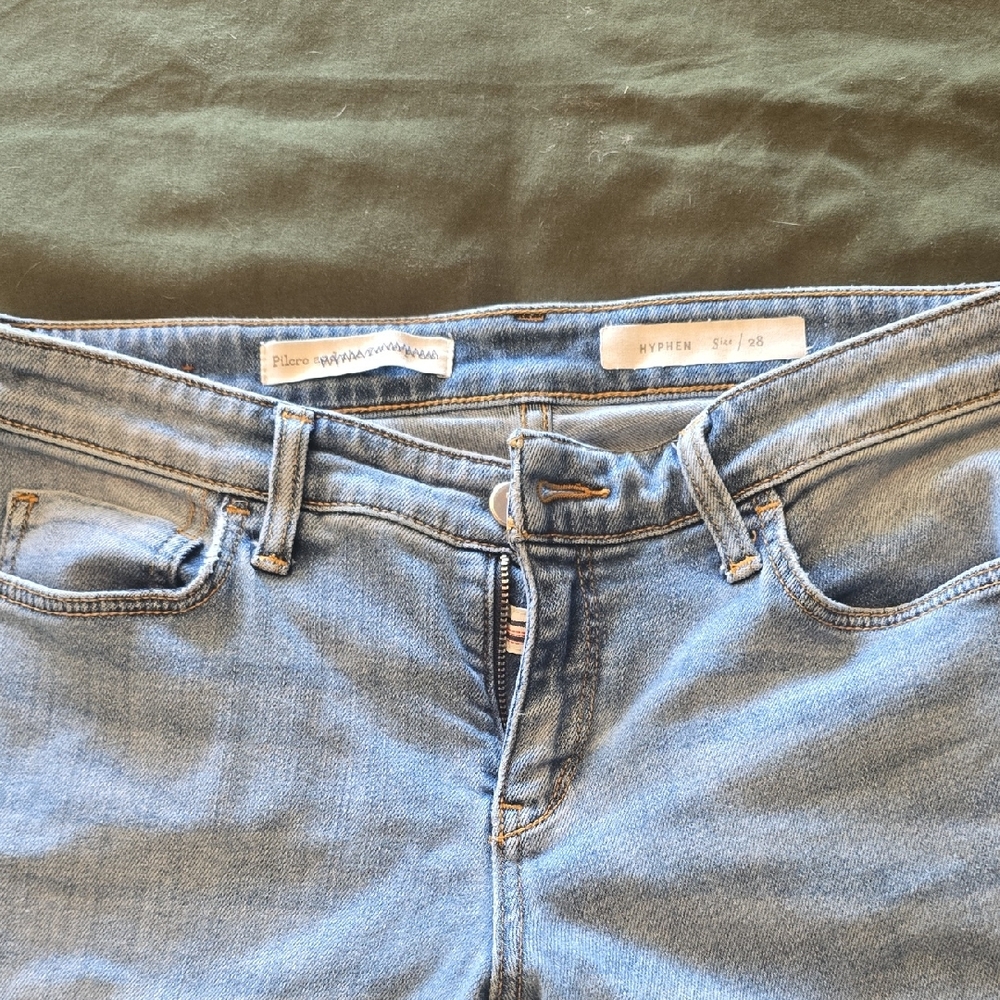 Pilcro Light Wash High-Rise Women's Jeans